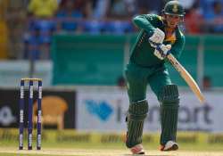 india restrict south africa to 270 despite de kock ton