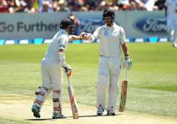 nz vs sl sri lanka set new zealand a target of 105 to win first test