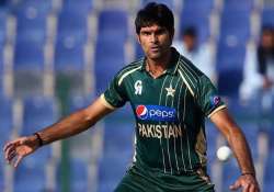 mohd. irfan will pose a challenge to indian batsmen dravid