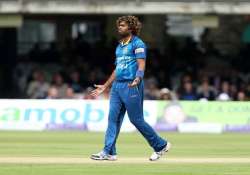 world cup 2015 malinga takes a beating in injury comeback