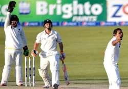 pak vs nz pakistan leads nz by 319 after 3 days of 1st test