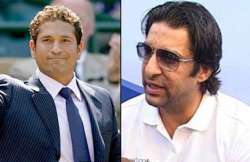 akram heaps praises on sachin