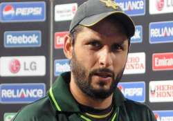 shahid afridi criticises umpires after t20i defeat