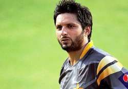 shahid afridi wants pakistan to stop pushing for india series