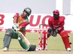 ban vs zim zimbabwe wins toss bowls in 1st odi vs bangladesh