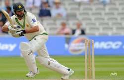 injury may send afridi out of second test