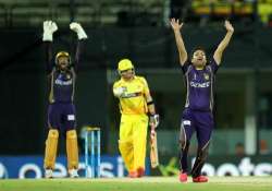 ipl 8 kolkata bowlers restricts chennai to 134 6