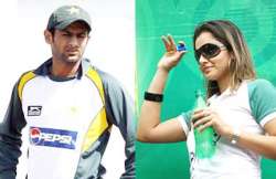 sania mirza s family upset over media report on shoaib s exclusion