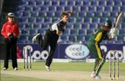 all rounder afridi helps pakistan sink new zealand