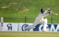 injured hafeez in doubt for 2nd test against nz