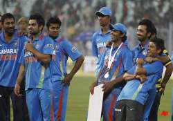 indians aim for whitewash in lone t20