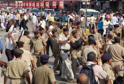 indore police lathichage during mp cricket association polling