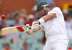 injured kallis helps south africa avoid follow on