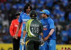 ishant kamran fined over bangalore incident