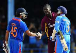 live reporting india lose 4th wicket 1st odi