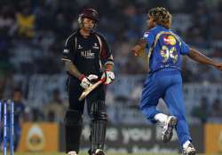 mi beat somerset by 10 runs set up final clash with rcb in cl