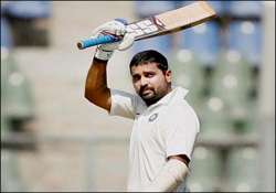 murali vijay completes 1000 test runs