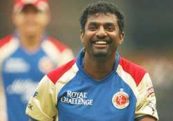 muralitharan joins rcb training camp