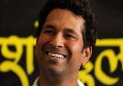 no plans to retire from odis says sachin tendulkar