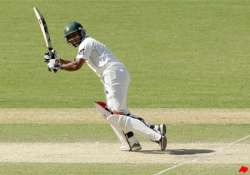 gul helps pakistan stun england by 10 wickets