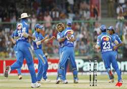 sl cricketers asked to leave ipl early