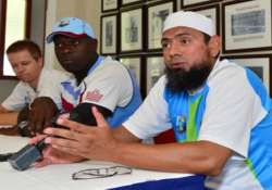 saqlain says batsmen lack strategy against spin