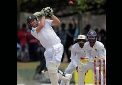 south africa sets 370 run target for sri lanka