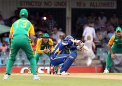 sri lanka bats first in final odi vs south africa