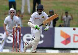 sri lanka drops mendis retains dickwella