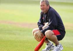 sri lanka s coach farbrace quits for england post