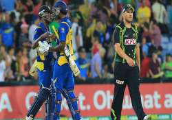 sri lanka beat australia by 5 wickets in opening t20