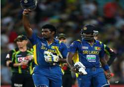 sri lanka beats australia by 3 runs in twenty20