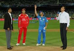 srinath ravi among world t20 officials