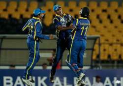 sri lanka beat pakistan by 37 runs in opening t20