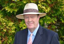 tony greig diagnosed with cancer