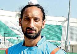 aiming for top 4 finish sardar singh