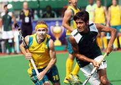 australia thrash pakistan 6 1 in champions hockey