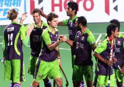 hil delhi waveriders pull off thriller