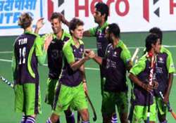 hockey india league delhi waveriders punjab warriors clash to kick off