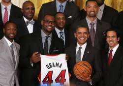 barack obama hosts nba champs miami heat in white house