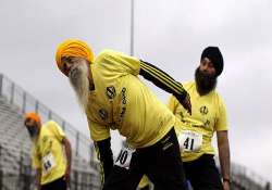 india born centenarian fauja singh calls for peace marathon