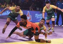 pro kabaddi u mumba hold edge over bengaluru bulls in title clash