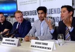 vijender singh turns pro ends amateur career