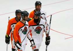 indian ice hockey team seeks crowd funding