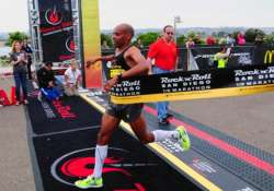 meb beats hall in rock n roll half marathon