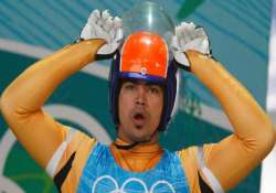 sochi olympics luger keshavan virtually out of contention