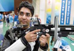 sports minister gives rs 4 33 333 award to abhinav bindra