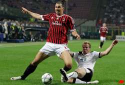 ac milan beats plzen 2 0 to keep pace with barca