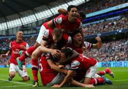 arsenal draws 1 1 with man city