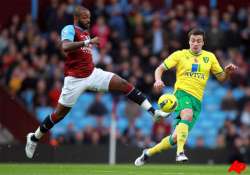 aston villa rallies to beat norwich 3 2